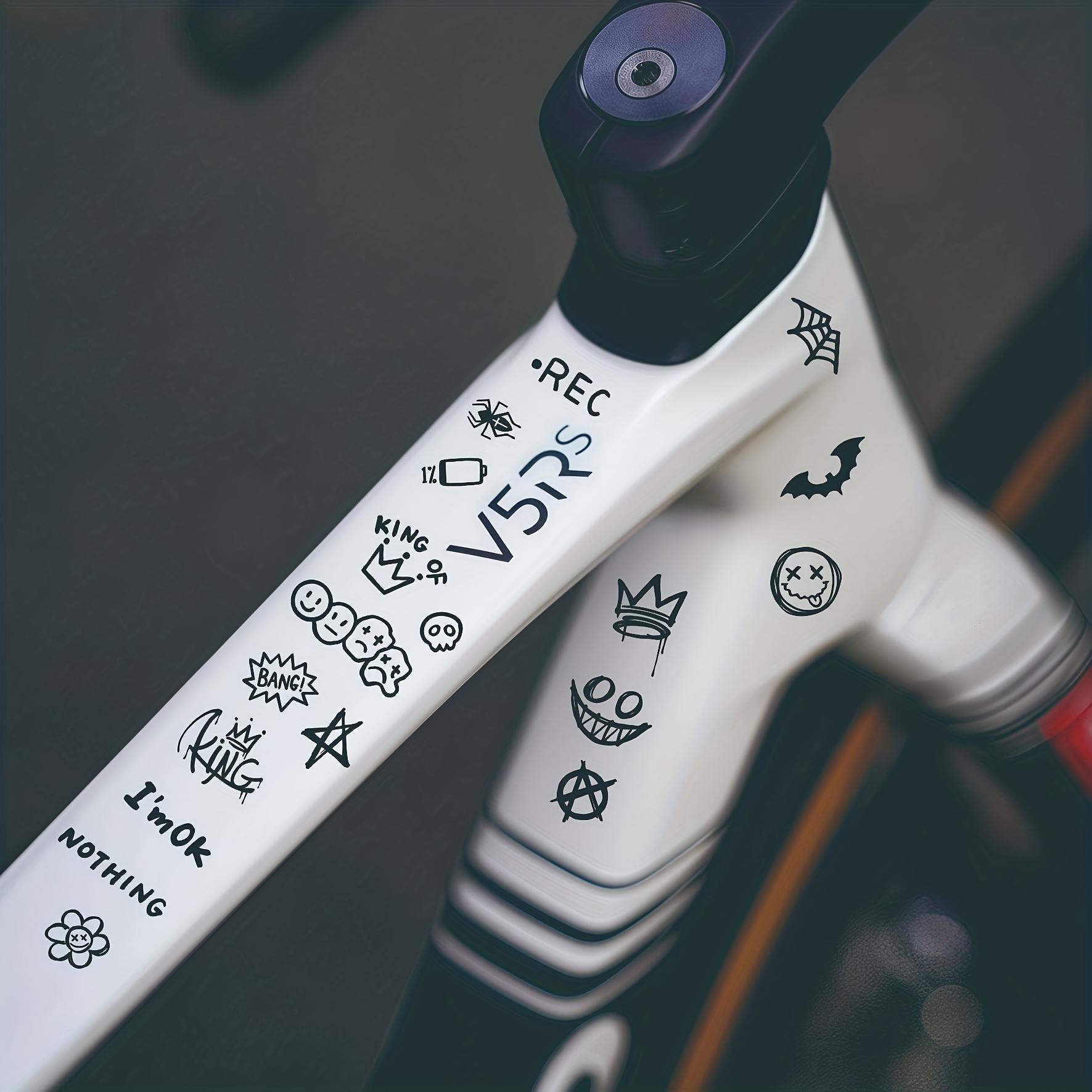 1 Set Graffiti-Animations-Aufk – Cycling Gear Storage Rack Bewertung und Preis